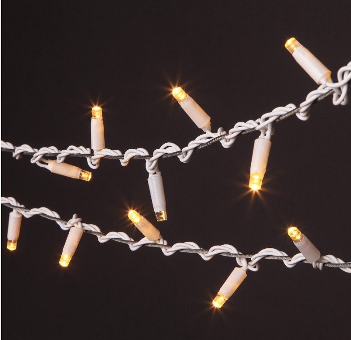 Гирлянда светодиодная "Шнур" Eurosvet 400-101 Теплая IP65 10м фото Гирлянда светодиодная "Шнур" Eurosvet 400-101 Теплая IP65 10м картинка